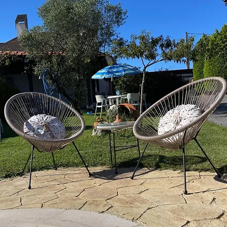 Apartment En Costa Quebrada -piscina Y Parking Junto A Playas, En