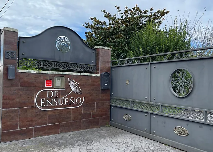 En Costa Quebrada -piscina Y Parking Junto A Playas, En * Soto de la Marina