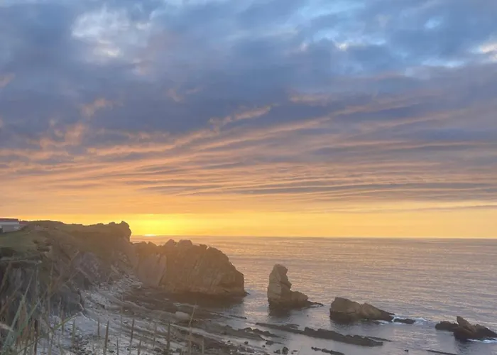 En Costa Quebrada -piscina Y Parking Junto A Playas, En Soto de la Marina