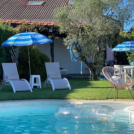 Appartamento En Costa Quebrada -piscina Y Parking Junto A Playas, En Soto de la Marina