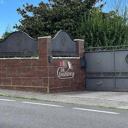 En Costa Quebrada -piscina Y Parking Junto A Playas, En